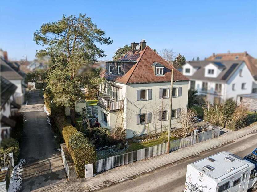 Haus zum Kaufen in Oberschleißheim 1.490.000 € 191.61 m²