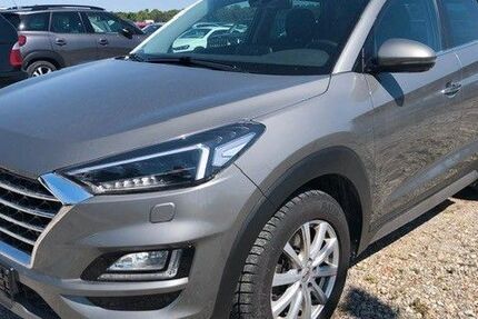 Hyundai TUCSON 53.493 km 20.990 &euro; München 81827