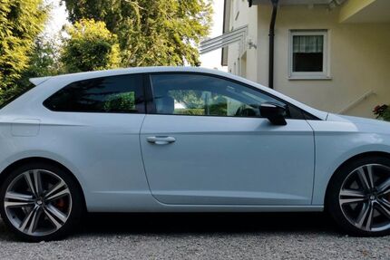 Seat Leon 121.000 km 15.600 &euro; Emmering 82275