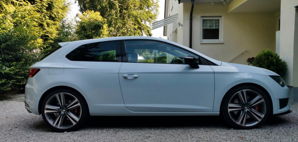 Seat Leon 121.000 km 15.600 &euro; Emmering 82275