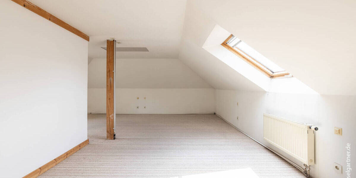 Einfamilienhaus Eichenau - 8 Zimmer, 199 m&sup2;, 1.390.000&euro; | Angebot:25728774