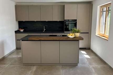 Wohnung Markt Inersdorf - 4 Zimmer, 117 m&sup2;, 1.998&euro; | Angebot:26363614