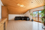 WINDISCH - Großzügige 4-Zimmer-Dachgeschosswohnung mit sonnigen Balkon in WörthseeEtterschlag - Dachgeschoßwohnung Wörthsee / Etterschlag Etterschlag | Angebot:27134606