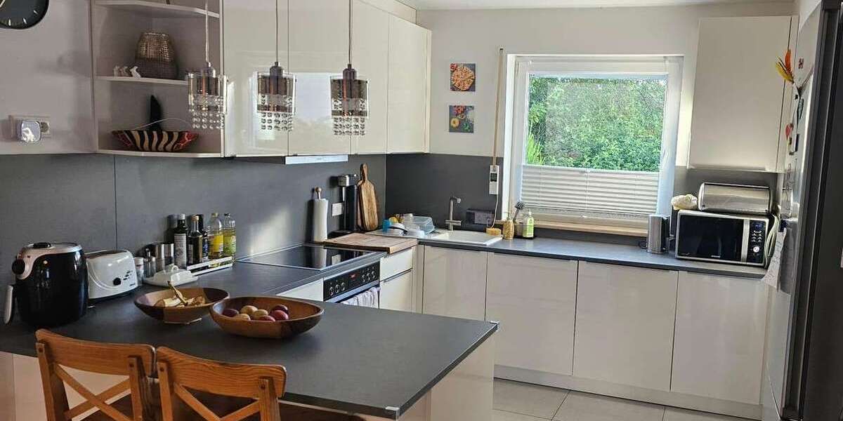 Einfamilienhaus Emmering - 5 Zimmer, 144 m&sup2;, 2.500&euro; | Angebot:25401348