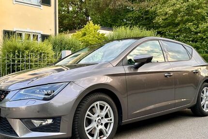 Seat Leon 61.000 km 12.900 &euro; München 81929