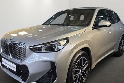 BMW iX1 16.356 km 40.980 &euro; München 80687