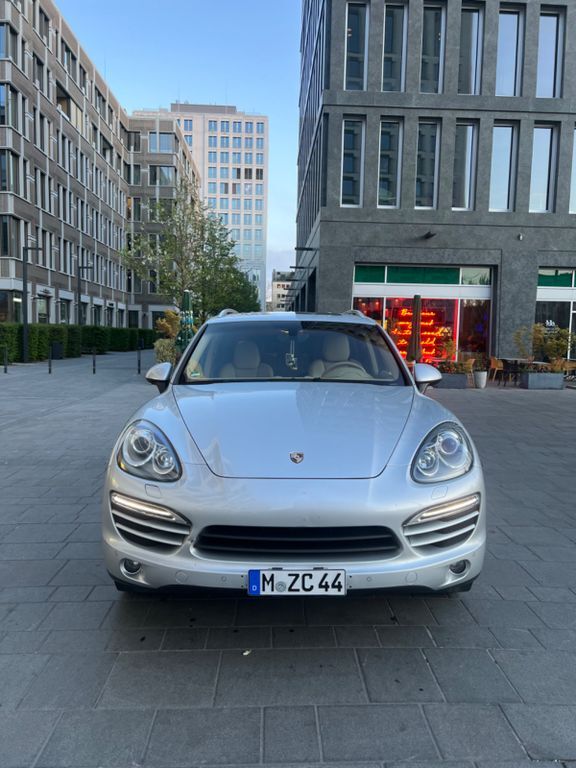 Porsche Cayenne 201.000 km 16.100 € Garching bei München 85748
