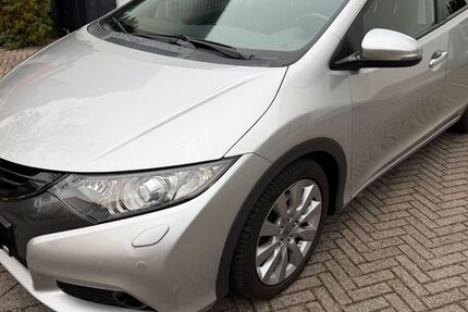 Honda Civic 94.000 km 9.750 &euro; München 81827