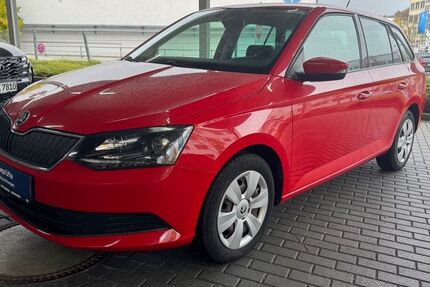 Skoda Fabia 61.110 km 9.975 &euro; München 81477