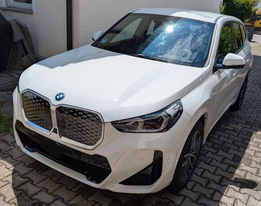 iX1