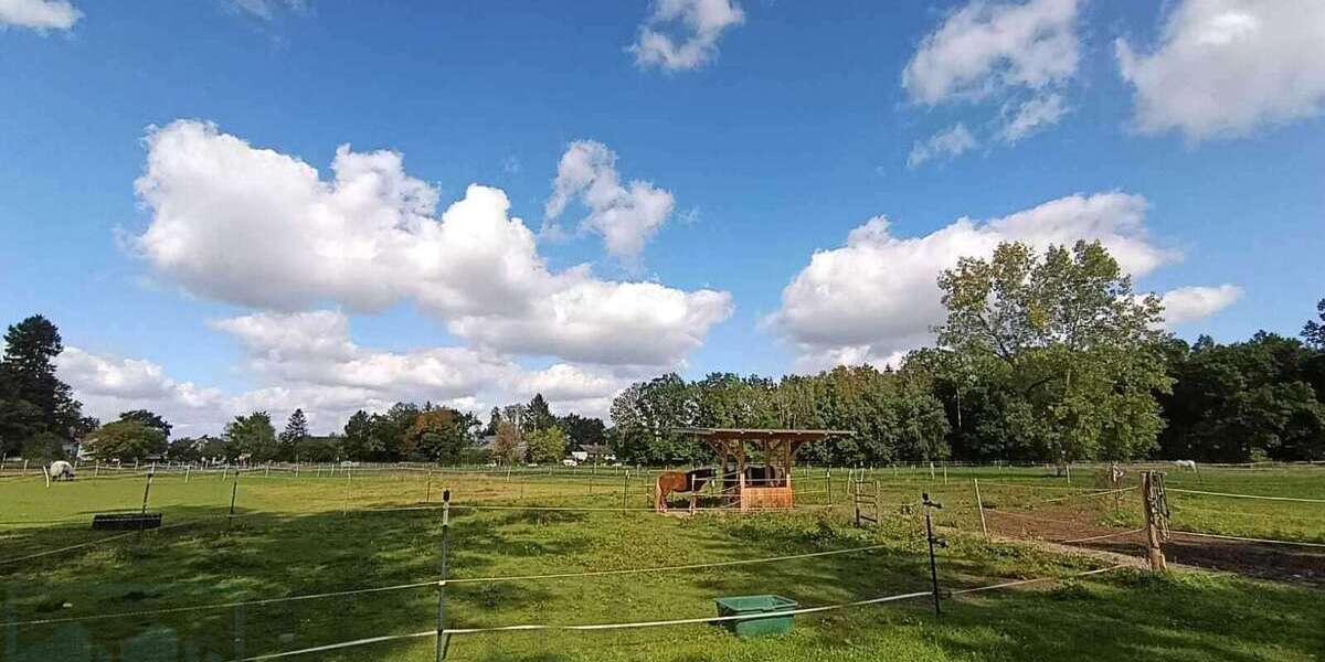 Haus zum Mieten in Höhenkirchen-Siegertsbrunn 3.200 € 189.5 m² 6 zimmer