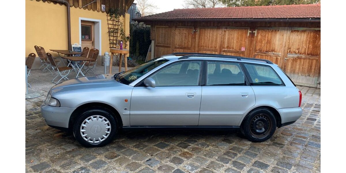 Audi A4 172.500 km 3.000 &euro; Straßlach 82064