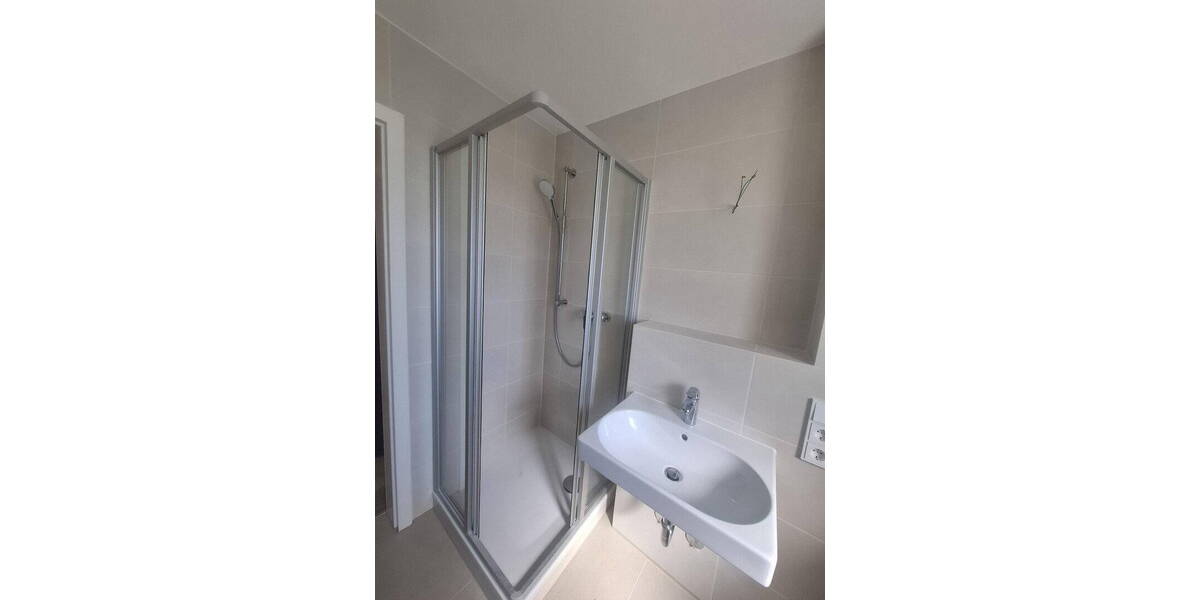Etagenwohnung Unterhaching - 3 Zimmer, 76 m&sup2;, 1.450&euro; | Angebot:26887916