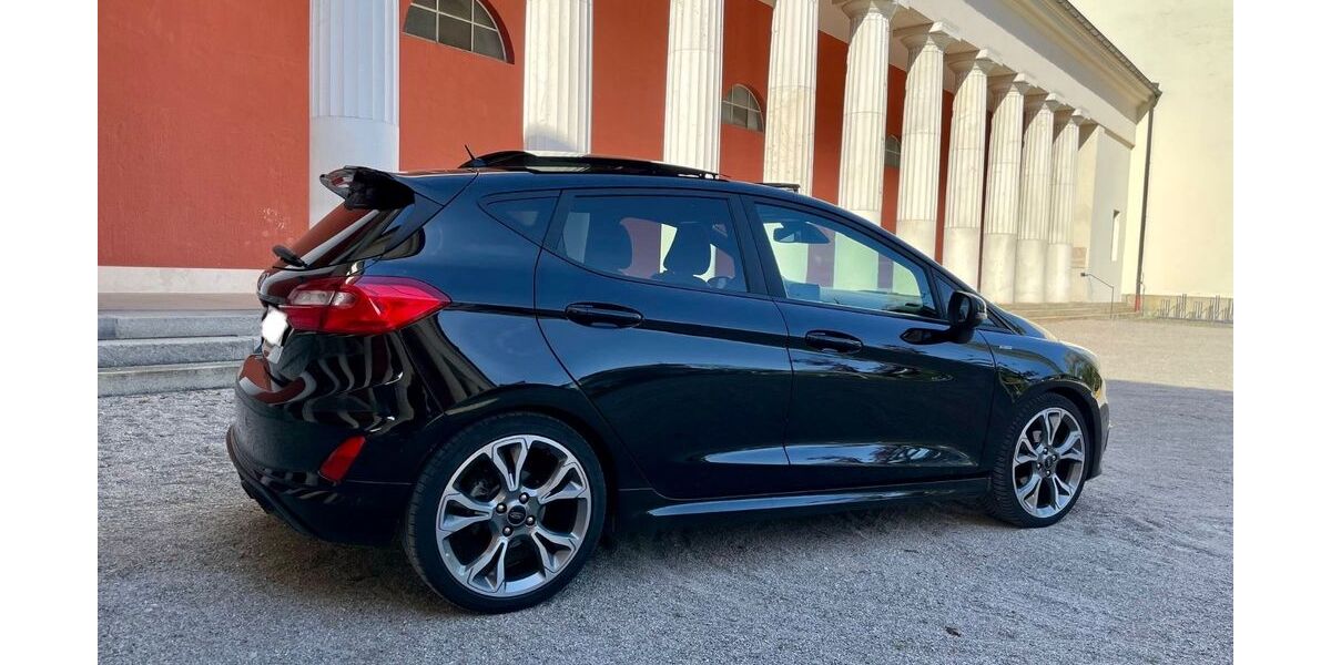 Ford Fiesta 120.000 km 10.800 &euro; München 81541