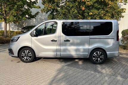 Renault Trafic 20.400 km 32.400 &euro; München 81369