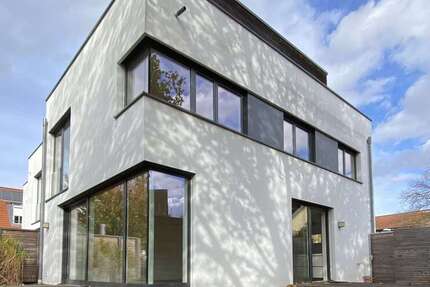 Haus zum Mieten in Dachau 3.500 € 158 m² 4 zimmer