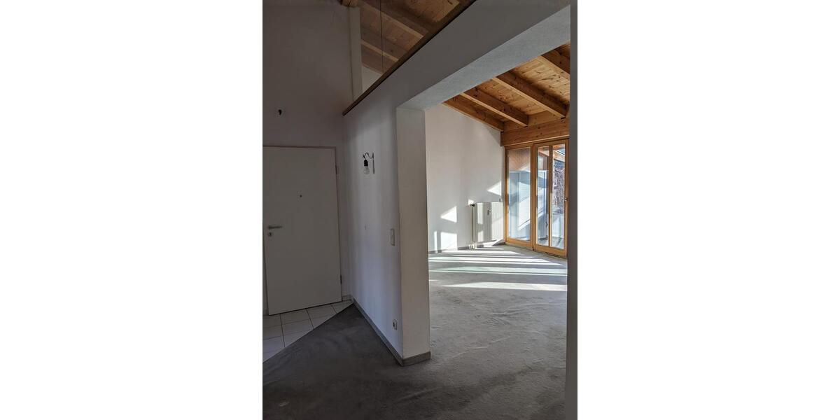 Etagenwohnung Wolfratshausen - 3 Zimmer, 93 m&sup2;, 1.320&euro; | Angebot:25307804