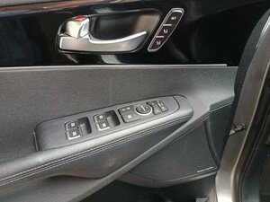 Kia SORENTO 2.2D AWD AT8 PLATINUM Pano HeadUp AHK 59.902 km 27.460 &euro; Höhenkirchen-Siegertsbrun 85635