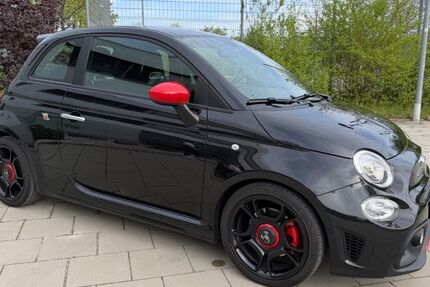 Fiat 500 67.000 km 15.880 &euro; München 81829