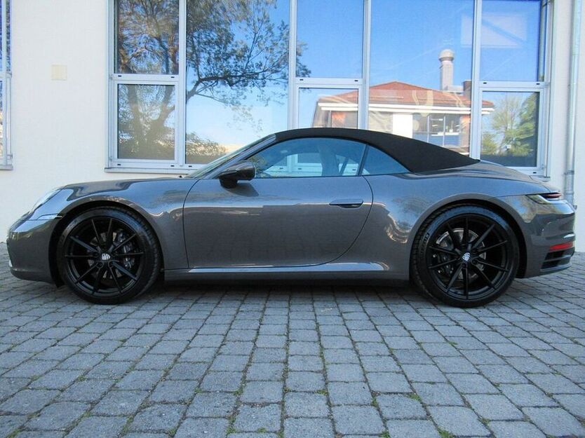 992