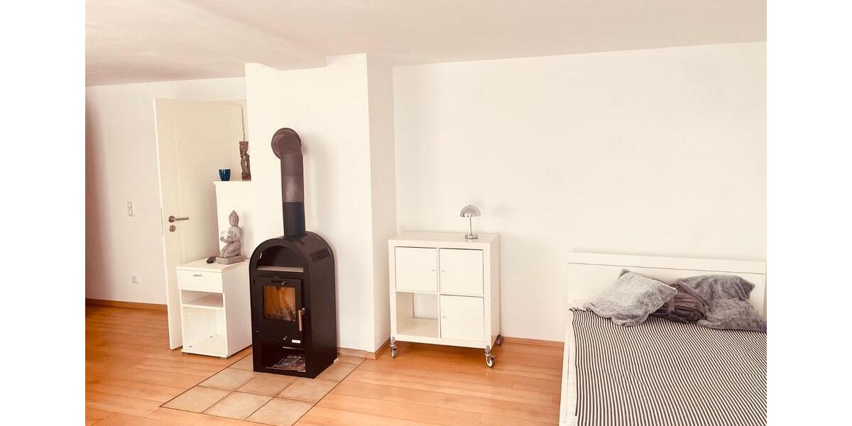 1 Zimmer in WG (möbliert) 30 zimmer