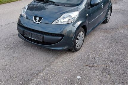 Peugeot 107 86.000 km 1.200 € München 80999