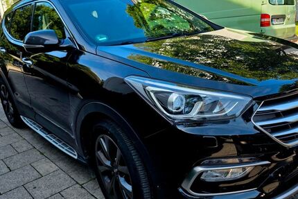Hyundai SANTA FE 169.000 km 13.800 &euro; München 81539