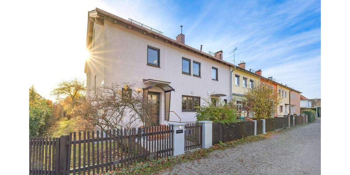 Reihenendhaus Fürstenfeldbruck - 8 Zimmer, 200 m&sup2;, 940.000&euro; | Angebot:25691105