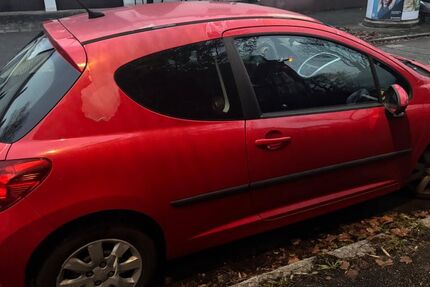 Peugeot 206 187.311 km 800 € München 81735