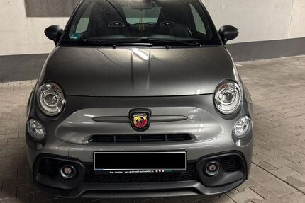 Abarth 595 8.700 km 26.900 € München 81249