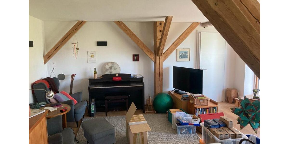 Erdgeschoßwohnung Erdweg - 4 Zimmer, 94 m&sup2;, 1.300&euro; | Angebot:26322539