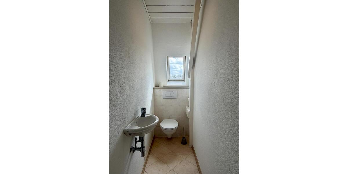 Dachgeschoßwohnung Fürstenfeldbruck - 3 Zimmer, 90 m&sup2;, 1.200&euro; | Angebot:25805895