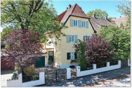 Haus München Aubing-Lochhausen-Langwied - 7 Zimmer, 238 m&sup2;, 2.525.000&euro; | Angebot:26223156