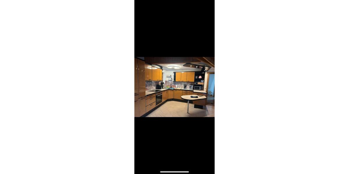 Dachgeschoßwohnung Germering - 3 Zimmer, 103 m&sup2;, 1.800&euro; | Angebot:25271565