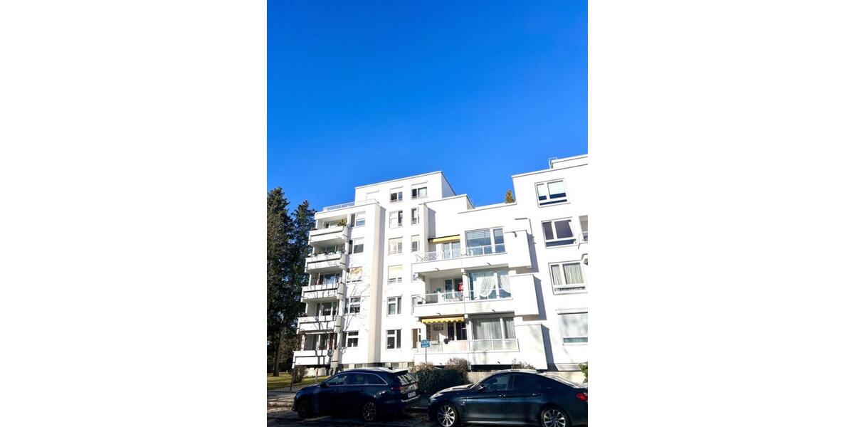 Wunderschöne Dachgeschosswohnung mit Dachterrasse in Ottobrunn 3.5 zimmer