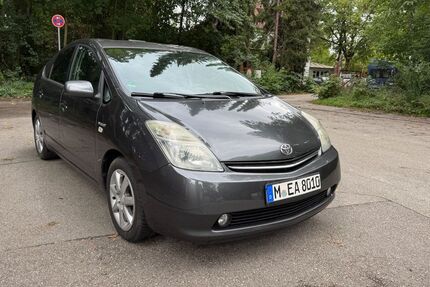 Toyota Prius 148.500 km 5.850 &euro; München 81929