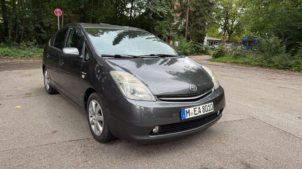 Toyota Prius 148.500 km 5.999 &euro; München 81929