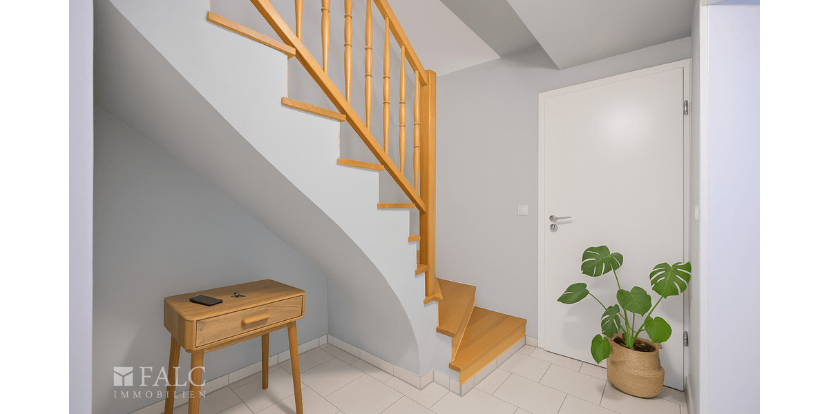 Reihenmittelhaus München Feldmoching-Hasenbergl - 6 Zimmer, 141 m&sup2;, 948.000&euro; | Angebot:25779313