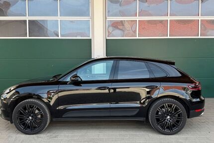 Porsche Macan 87.300 km 34.980 &euro; Garching 85748