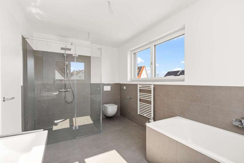 Energieeffizient & Neuwertig | Traumhaft ausgestattete DHH in Schwabhausen 5 zimmer