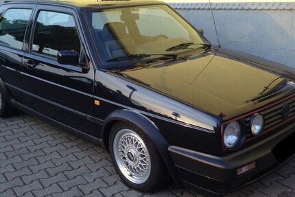 VW Golf 134.000 km 22.999 &euro; München 81677