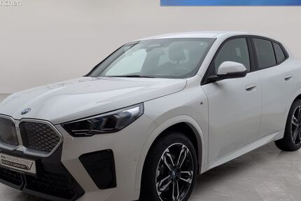 BMW iX2 1.273 km 56.495 &euro; München 80939