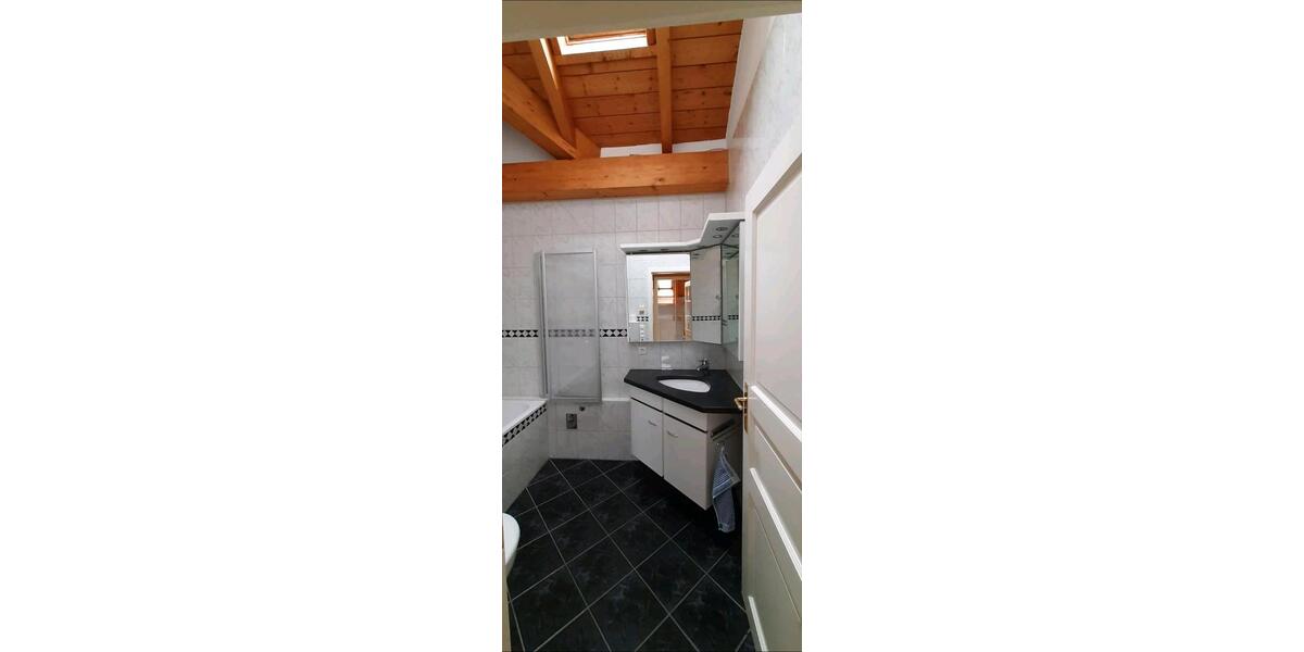 Dachgeschoßwohnung Markt Schwaben - 2 Zimmer, 47 m&sup2;, 285.000&euro; | Angebot:27132406