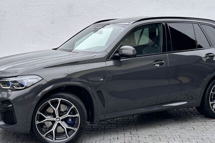 BMW X5 70.000 km 62.990 &euro; München 81243