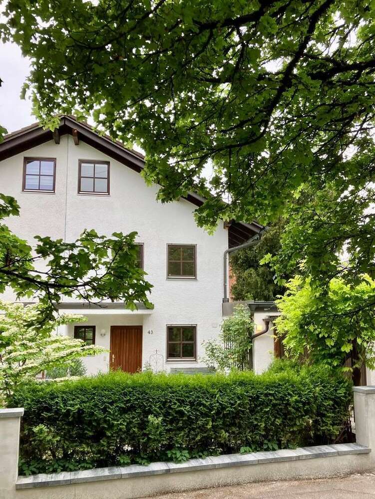 Haus zum Kaufen in München 1.300.000 € 154 m²