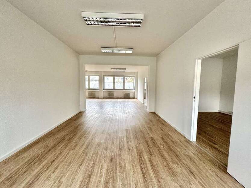 Büro in München 1.632 € 136 m²