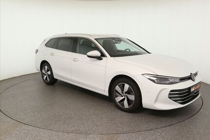 VW Passat 31.066 km 32.440 € Garching 85748