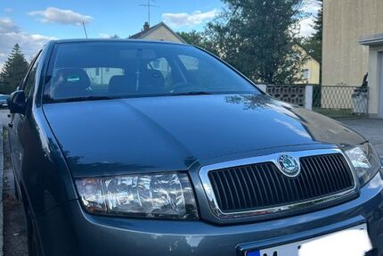 Skoda Fabia 51.612 km 3.900 &euro; München 81827