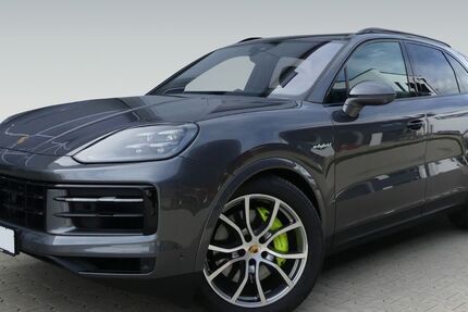Porsche Cayenne 28.400 km 95.900 € Gilching 82205