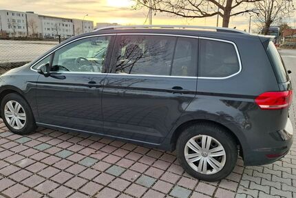VW Touran 97.660 km 16.500 &euro; München 81679